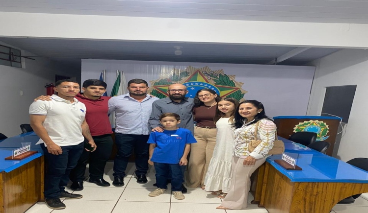 Sessão Ordinária 01 de Dezembro de 2025 homenageia Pastor Ibraim e Pastora Shirley com Título de Cidadão